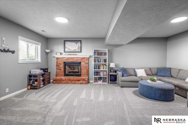 12109 N 158th Street, Bennington, NE 68007