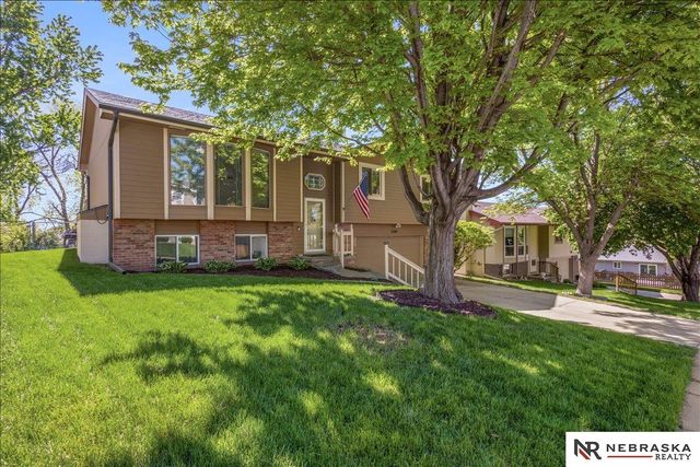 12109 N 158th Street, Bennington, NE 68007