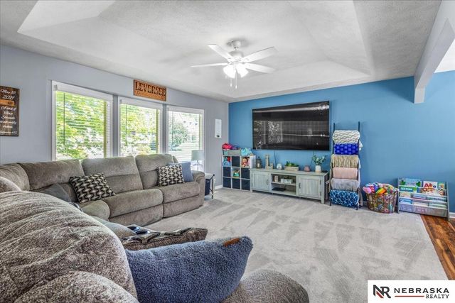 12109 N 158th Street, Bennington, NE 68007