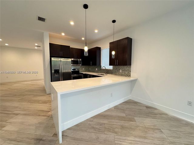 2933 SW 27th Ter, Miami, FL 33133