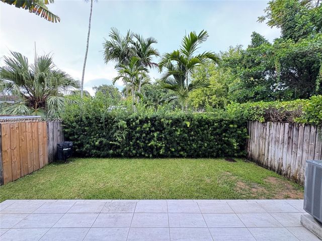 2933 SW 27th Ter, Miami, FL 33133