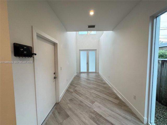 2933 SW 27th Ter, Miami, FL 33133