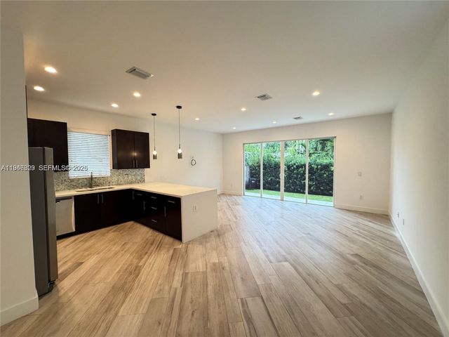 2933 SW 27th Ter, Miami, FL 33133