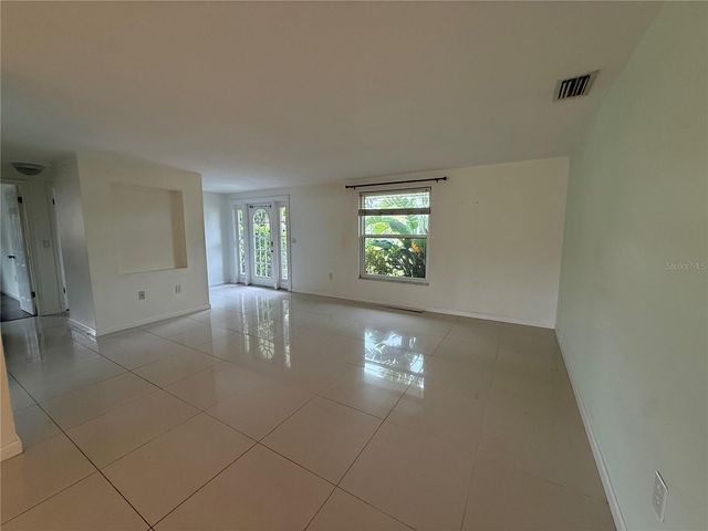 3211 MAYFLOWER STREET, Sarasota, FL 34231