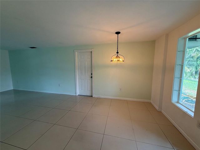 3211 MAYFLOWER STREET, Sarasota, FL 34231