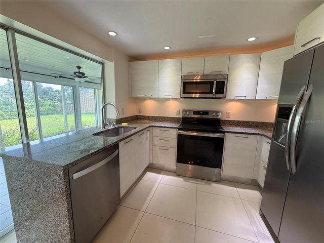 3211 MAYFLOWER STREET, Sarasota, FL 34231