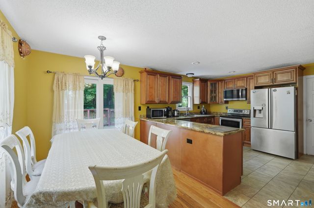 53 Quarry Lane, Meriden, CT 06451