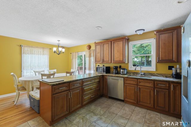 53 Quarry Lane, Meriden, CT 06451