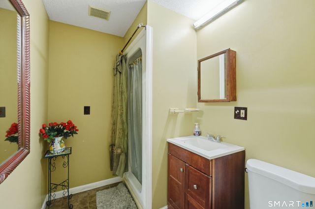 53 Quarry Lane, Meriden, CT 06451