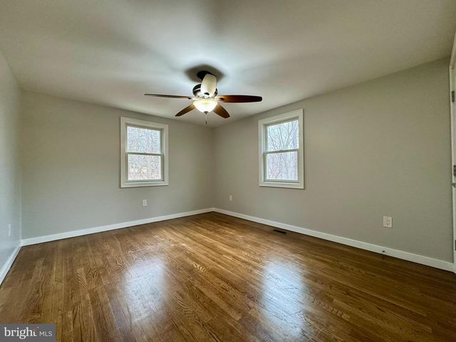 9813 MOYER RD, Damascus, MD 20872