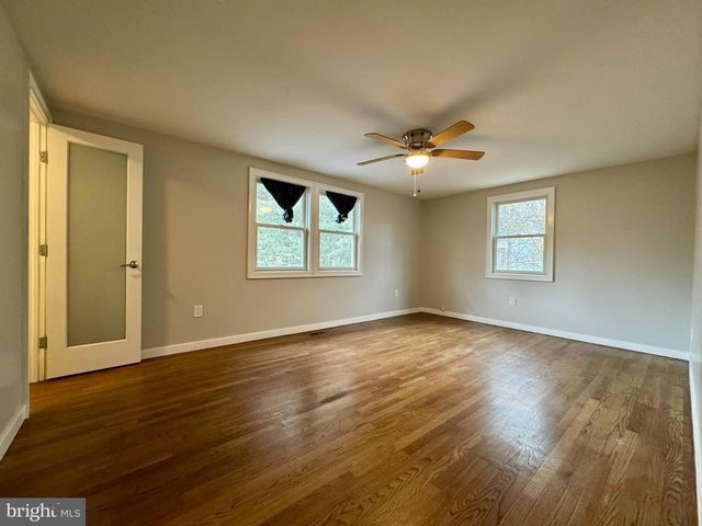 9813 MOYER RD, Damascus, MD 20872