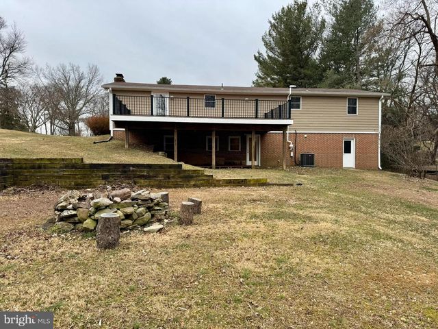 9813 MOYER RD, Damascus, MD 20872