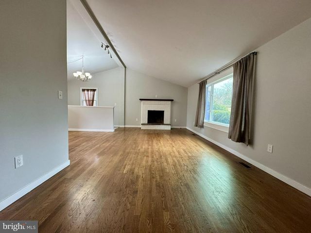 9813 MOYER RD, Damascus, MD 20872