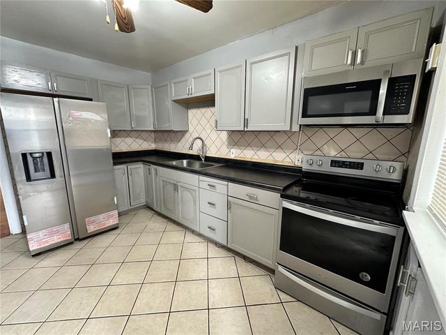 5056 Lindenwood Avenue, St Louis, MO 63109