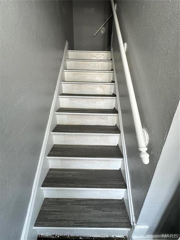 5056 Lindenwood Avenue, St Louis, MO 63109