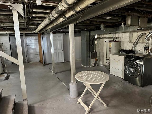 5056 Lindenwood Avenue, St Louis, MO 63109