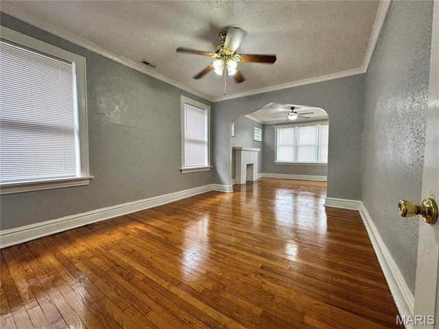 5056 Lindenwood Avenue, St Louis, MO 63109