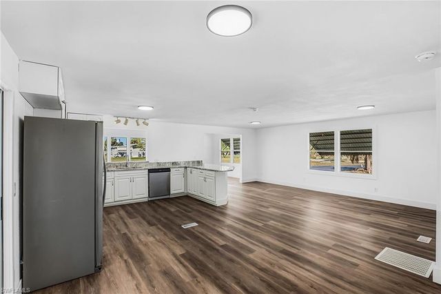 13651 Grackle DR, Fort Myers, FL 33908