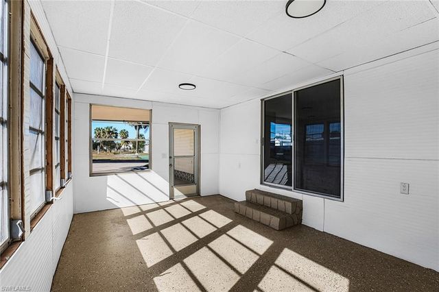 13651 Grackle DR, Fort Myers, FL 33908
