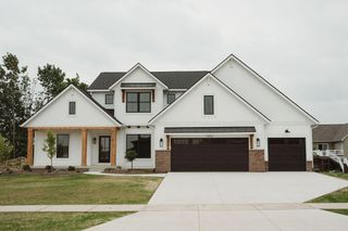 1912 Creekside Drive Sw, Byron Twp, MI 49315