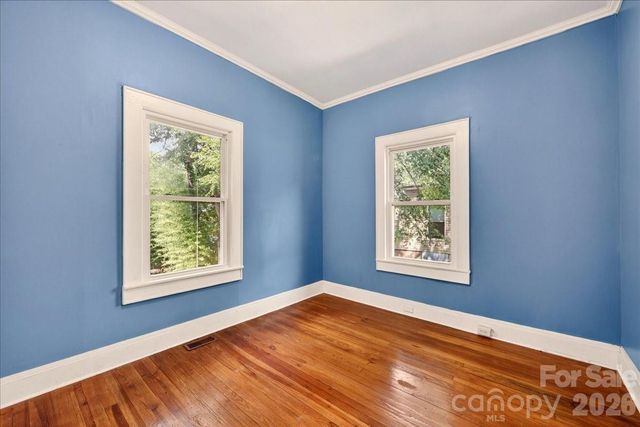 320 E 3rd Avenue, Gastonia, NC 28054