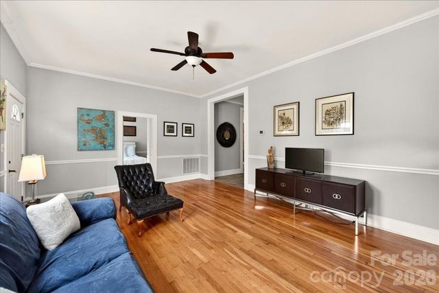 320 E 3rd Avenue, Gastonia, NC 28054