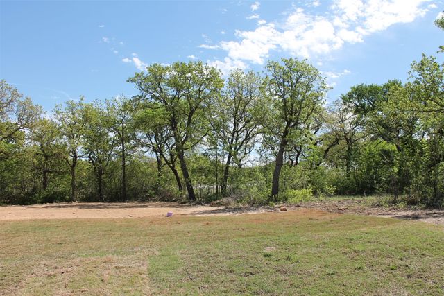 162 Sunset Bay Pointe Court, Chico, TX 76431