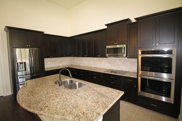 162 Sunset Bay Pointe Court, Chico, TX 76431