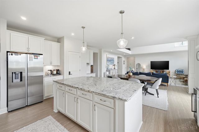 4123 Highland Green Drive, Mason, OH 45040
