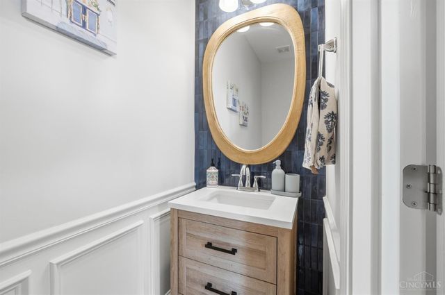 4123 Highland Green Drive, Mason, OH 45040