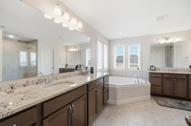 4123 Highland Green Drive, Mason, OH 45040