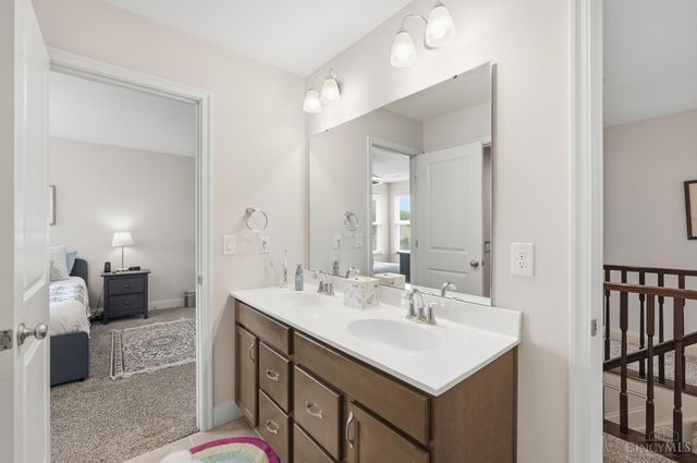 4123 Highland Green Drive, Mason, OH 45040