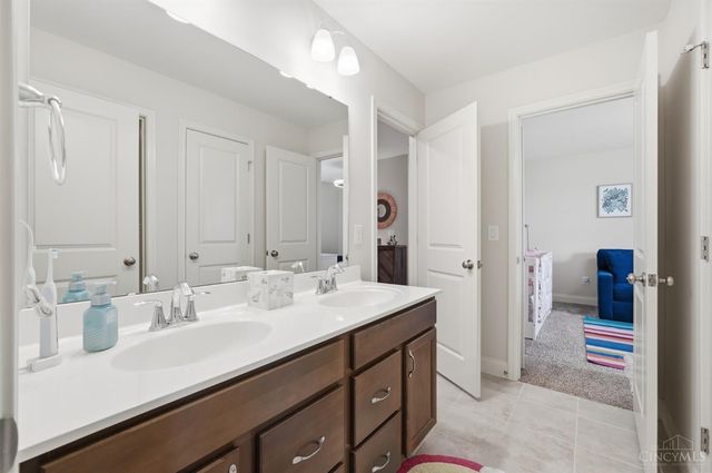 4123 Highland Green Drive, Mason, OH 45040