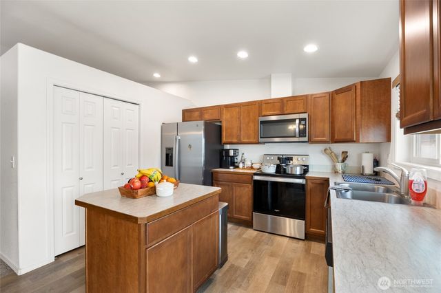 1314 W Polo Ridge Drive, Moses Lake, WA 98837