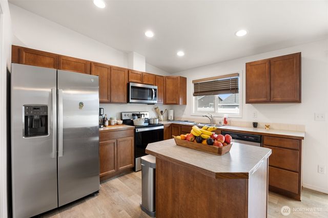 1314 W Polo Ridge Drive, Moses Lake, WA 98837