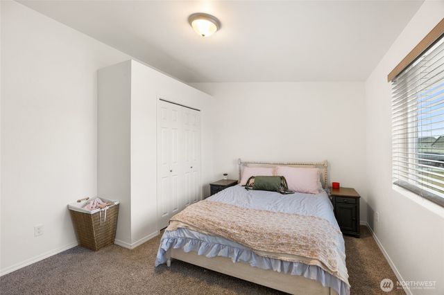 1314 W Polo Ridge Drive, Moses Lake, WA 98837