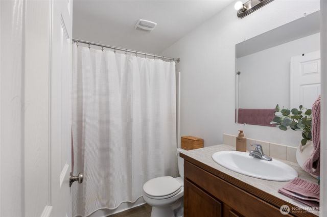 1314 W Polo Ridge Drive, Moses Lake, WA 98837