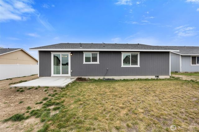 1314 W Polo Ridge Drive, Moses Lake, WA 98837