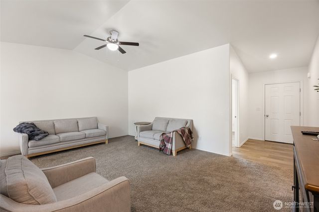 1314 W Polo Ridge Drive, Moses Lake, WA 98837