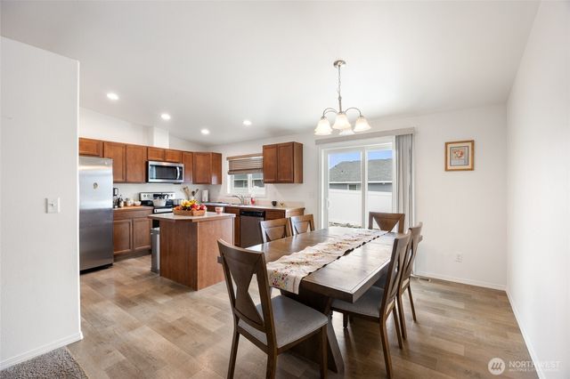 1314 W Polo Ridge Drive, Moses Lake, WA 98837