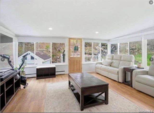 168 W Hartsdale Avenue, Hartsdale, NY 10530