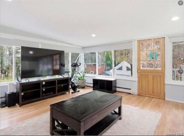 168 W Hartsdale Avenue, Hartsdale, NY 10530