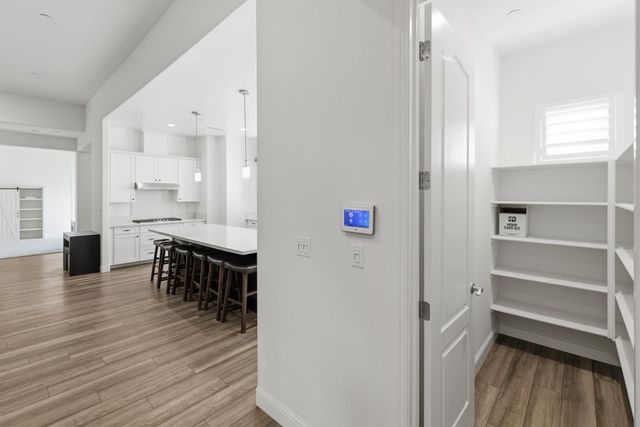 2937 22nd Avenue, Kingsburg, CA 93631