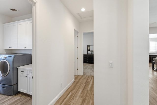 2937 22nd Avenue, Kingsburg, CA 93631