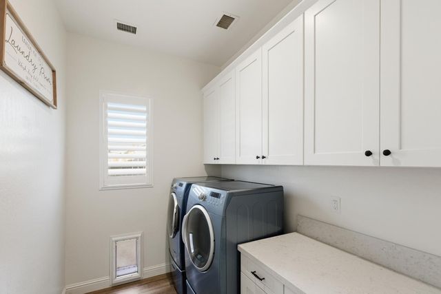 2937 22nd Avenue, Kingsburg, CA 93631