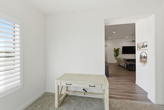 2937 22nd Avenue, Kingsburg, CA 93631