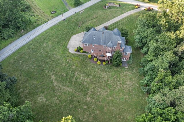 3424 Lashan Drive, Murrysville, PA 15668