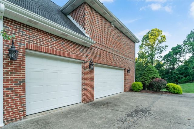 3424 Lashan Drive, Murrysville, PA 15668