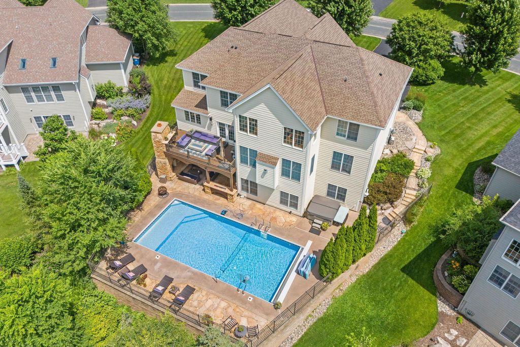 1442 Wellington Way, Eagan, MN 55122