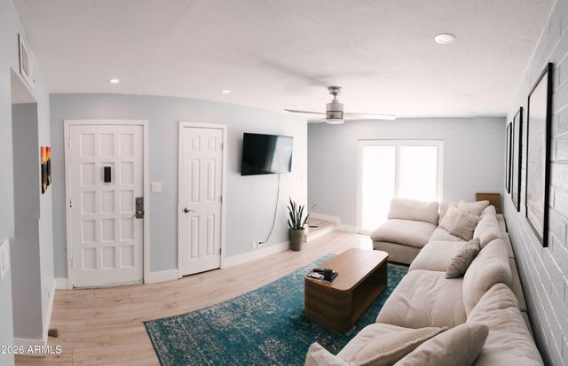 4925 N 73RD Street 8, Scottsdale, AZ 85251